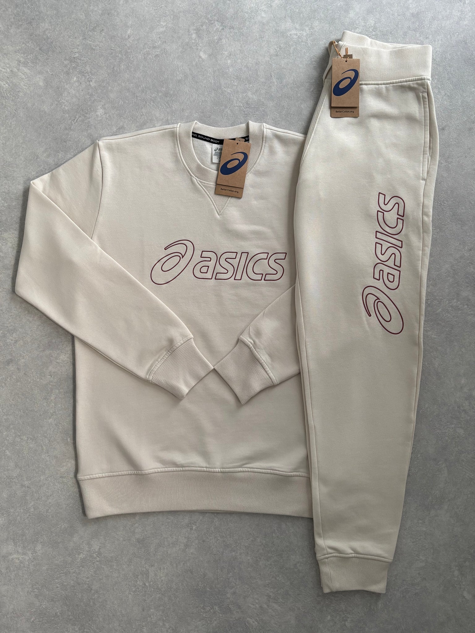 Asics Fleece Trainingspak Beige/Rood