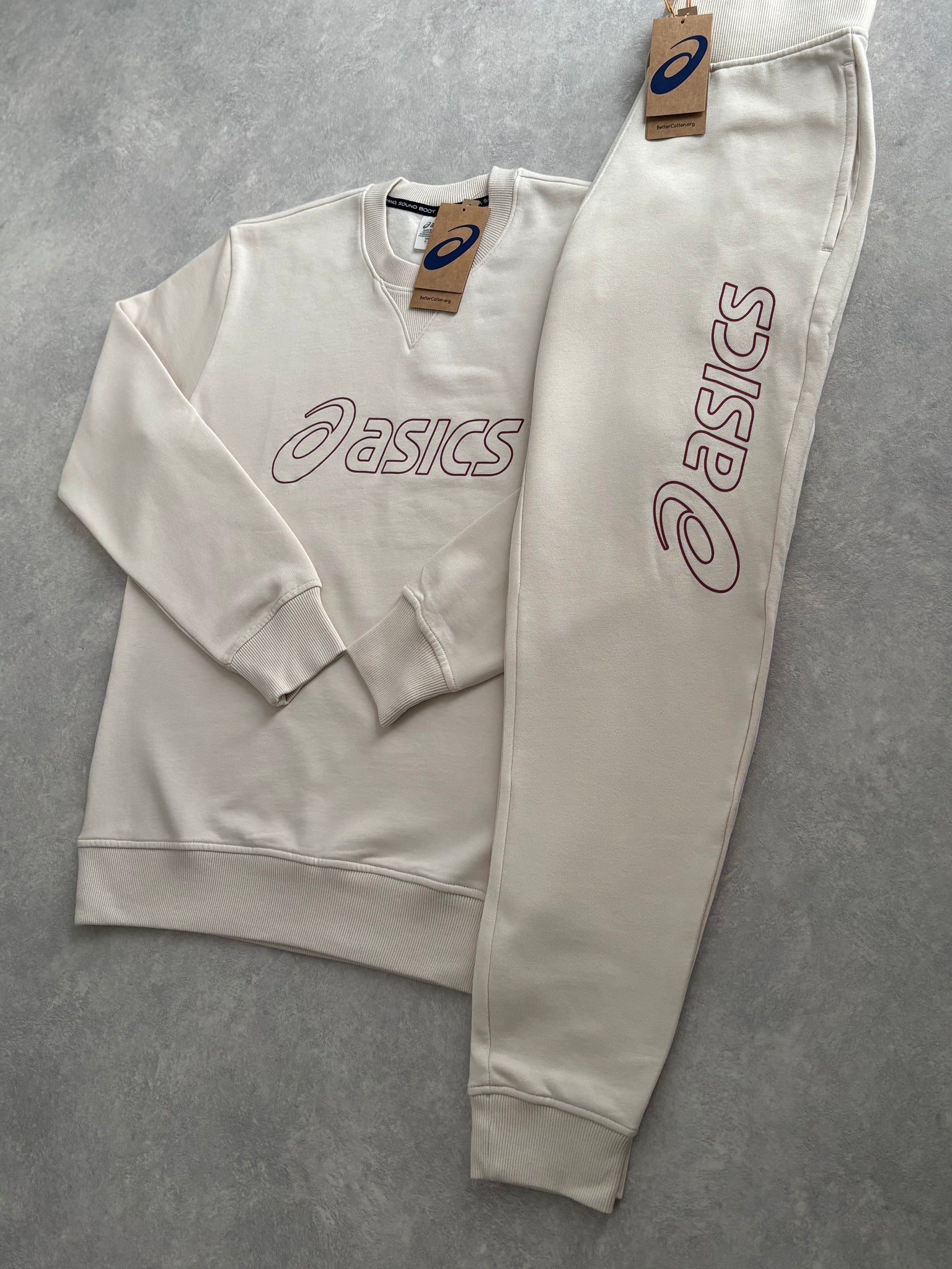 Asics Fleece Trainingspak Beige/Rood