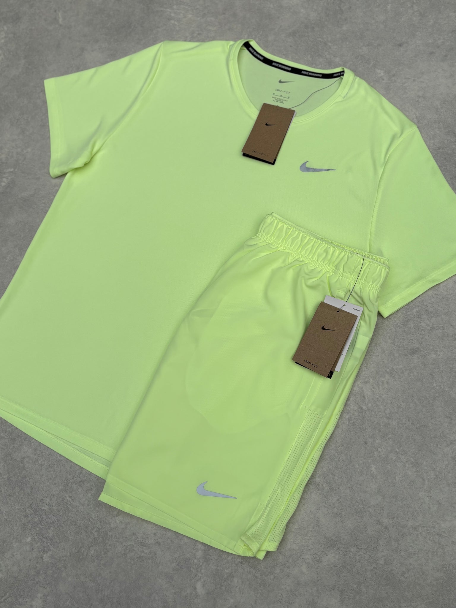 Nike Set Neon Geel