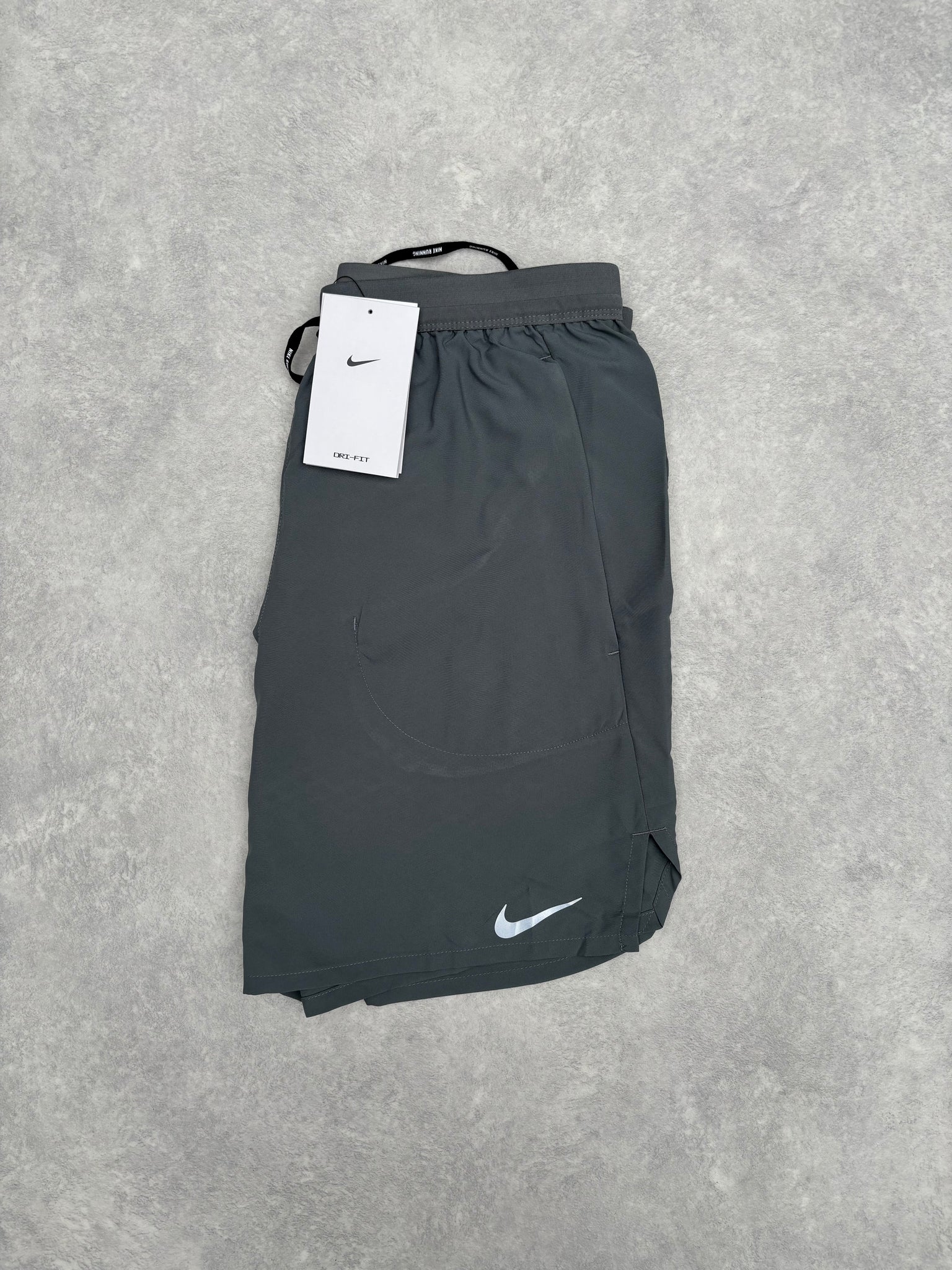 Nike Short 7 Inch Grijs